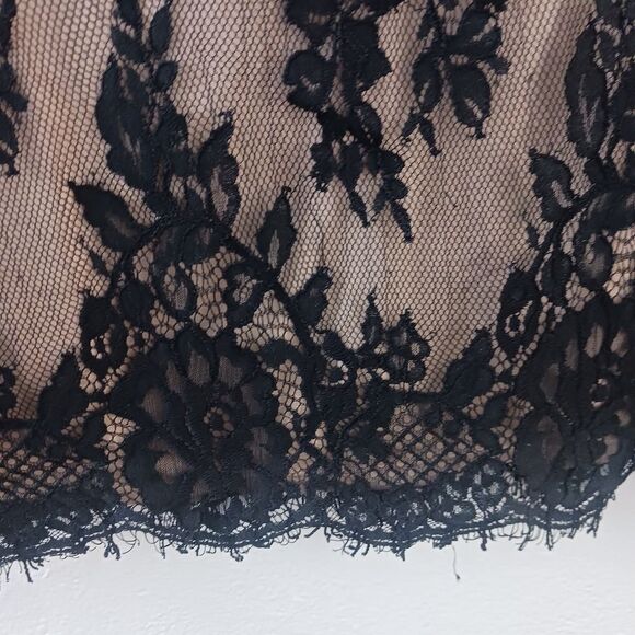 Max Studio black lace sleeveles top size XL - Picture 2 of 5
